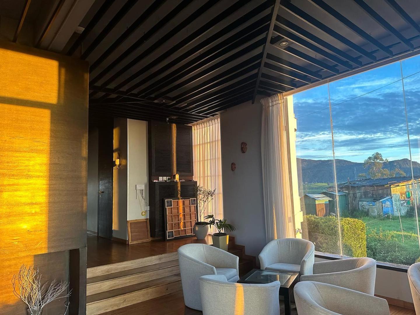 Victoria Court Suites Nuwara Eliya Exterior photo