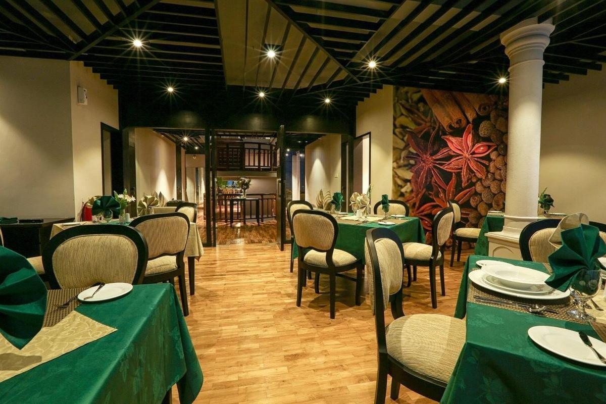 Victoria Court Suites Nuwara Eliya Exterior photo